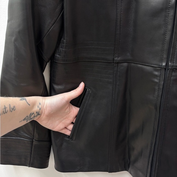 Vintage Jones New York Men's Black Soft Leather Jacket - Picture 4 of 8
